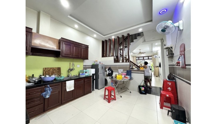 Bán Nhà 4 Tầng Hẻm 8m_ 66m2  Gần Phạm Văn Đồng Hiệp Bình Chánh Thủ Đức Chỉ 6.9 tỷ Siêu Ngon
